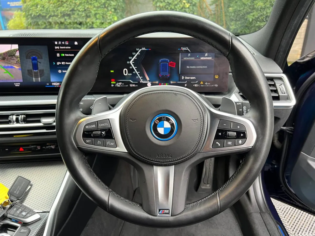 BMW 3-Series Estate, Petrol Plug-in Hybrid, 2022, Blue