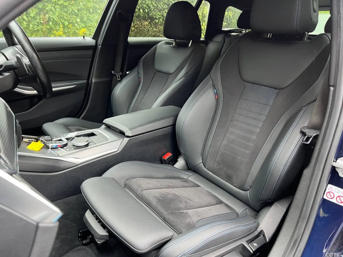 BMW 3-Series Estate, Petrol Plug-in Hybrid, 2022, Blue