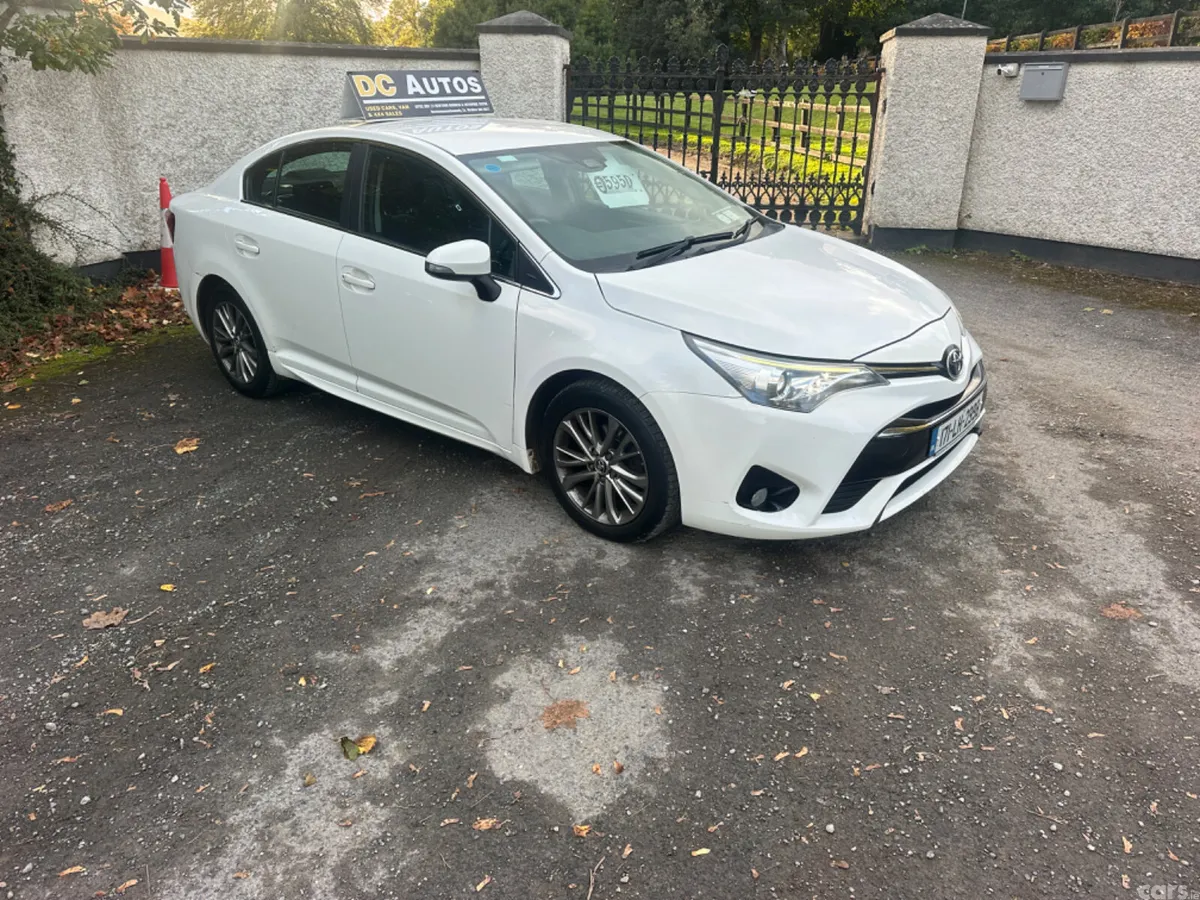 Toyota Avensis Saloon, Diesel, 2017, White