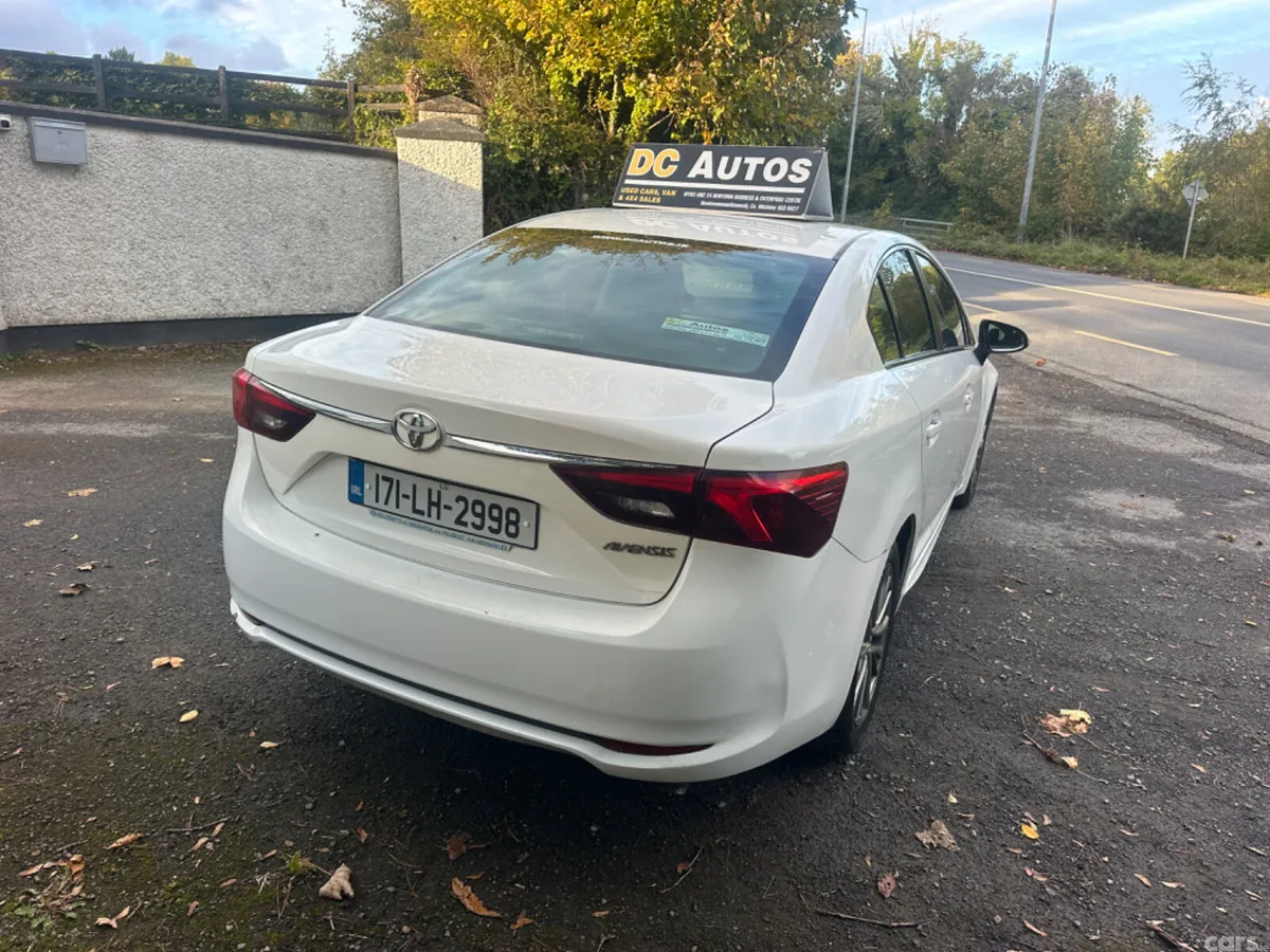 Toyota Avensis Saloon, Diesel, 2017, White