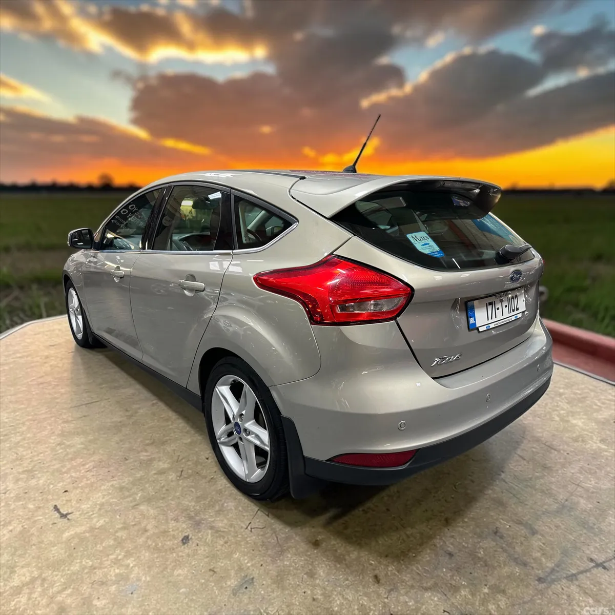 Ford Focus Hatchback, Diesel, 2017, Grey