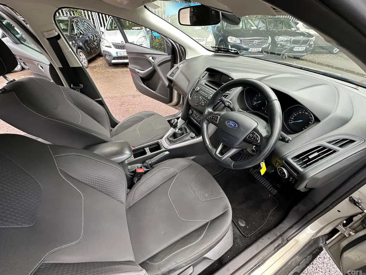 Ford Focus Hatchback, Diesel, 2017, Grey