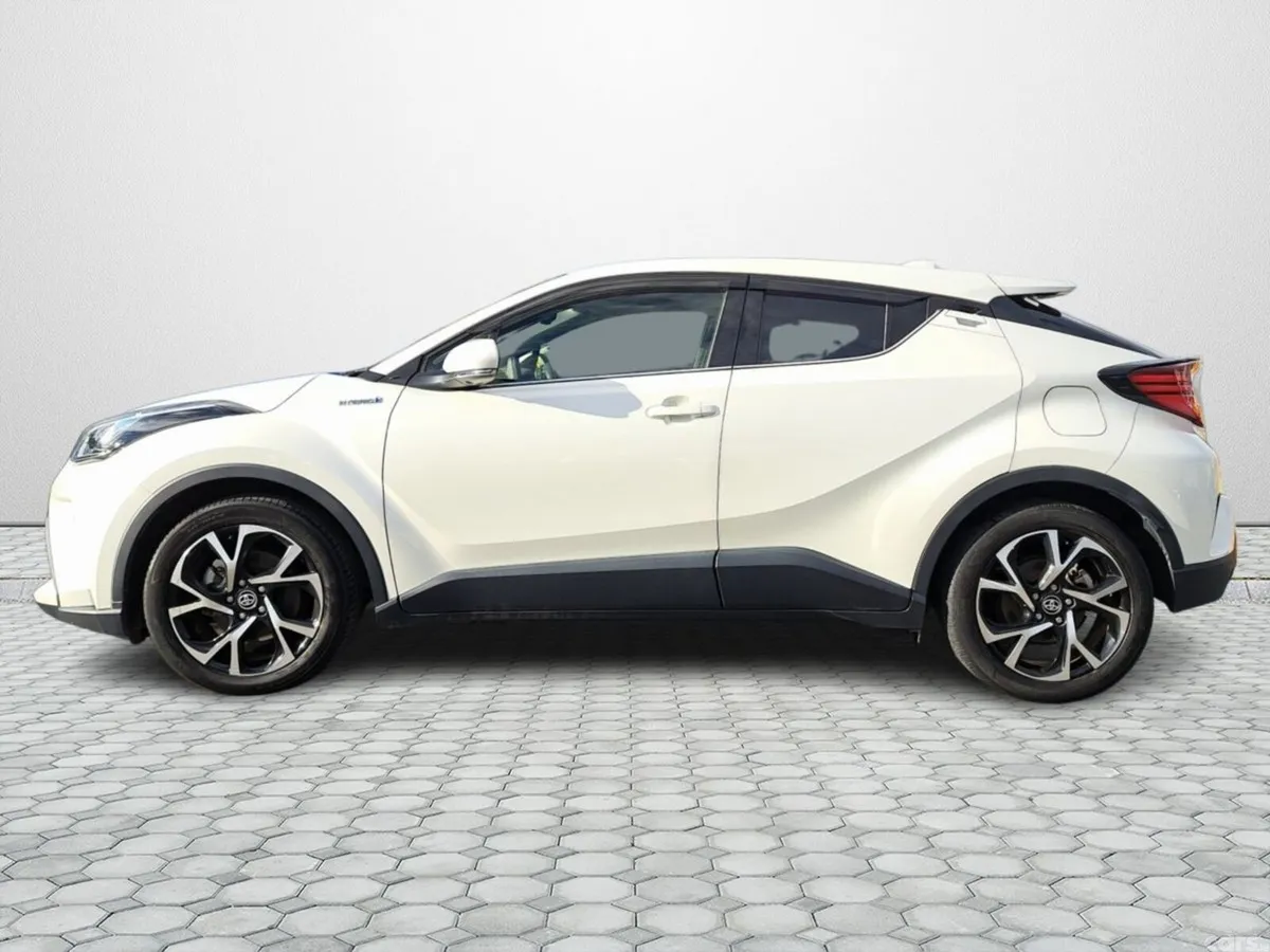 Toyota C-HR SUV, Petrol Hybrid, 2020, White