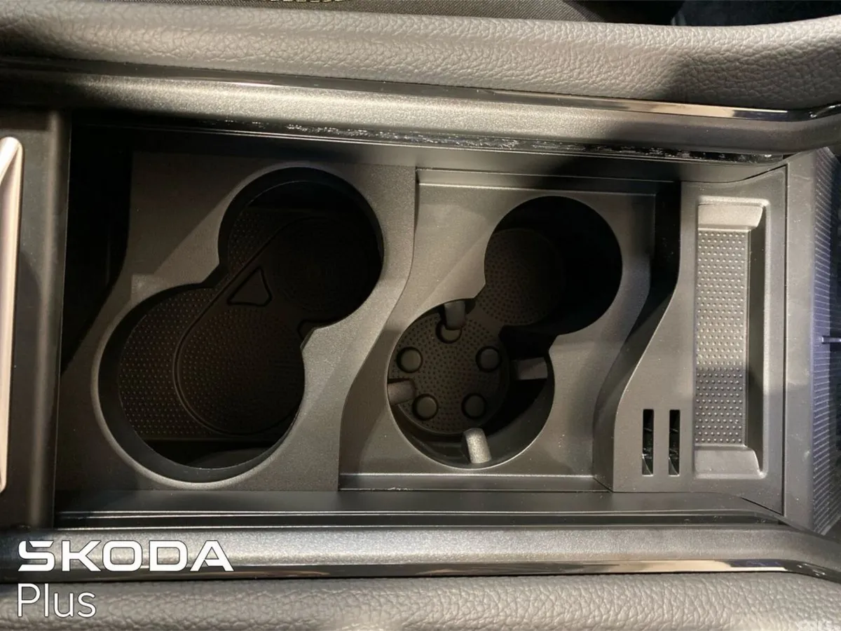 Skoda Kodiaq SUV, Petrol Plug-in Hybrid, 2026, Grey