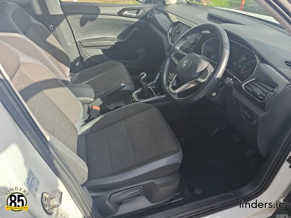 Volkswagen T-Cross Estate, Petrol, 2022, White
