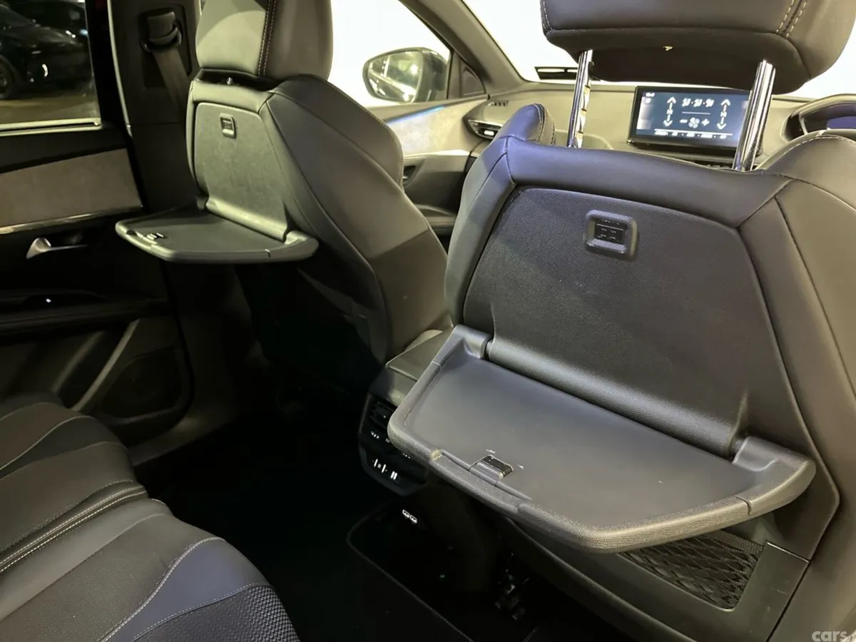 Peugeot 5008 MPV, Petrol Hybrid, 2024, Black