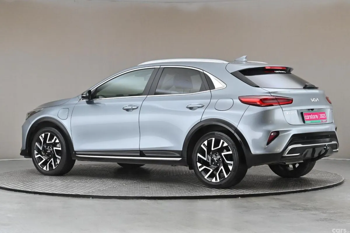 Kia XCeed SUV, Petrol Plug-in Hybrid, 2023, Grey