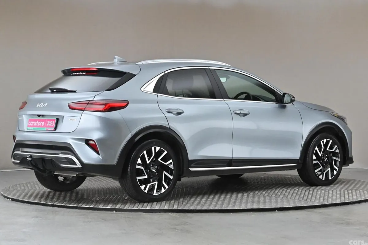 Kia XCeed SUV, Petrol Plug-in Hybrid, 2023, Grey
