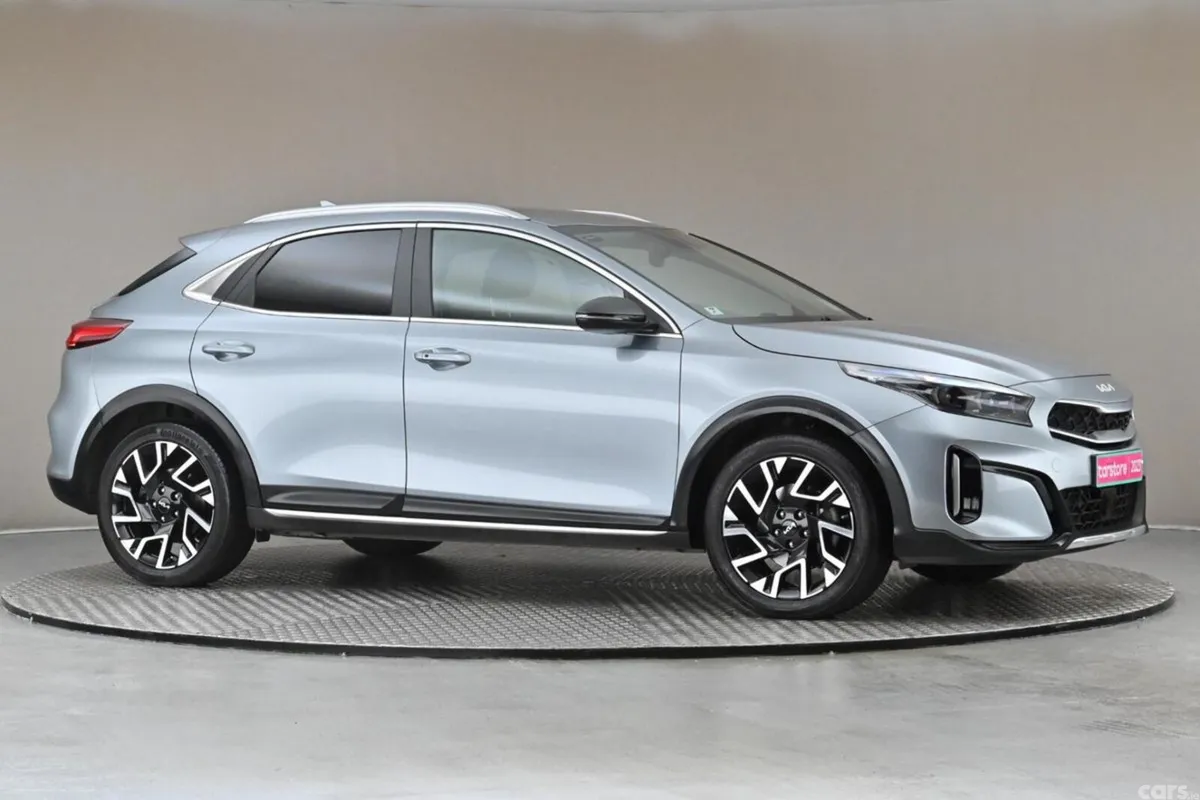 Kia XCeed SUV, Petrol Plug-in Hybrid, 2023, Grey