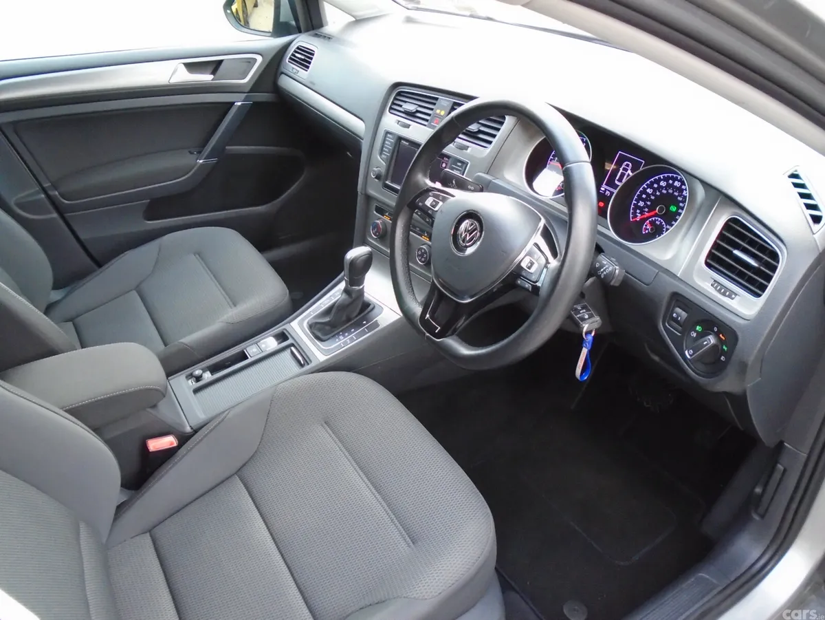 Volkswagen Golf Hatchback, Diesel, 2017, Silver