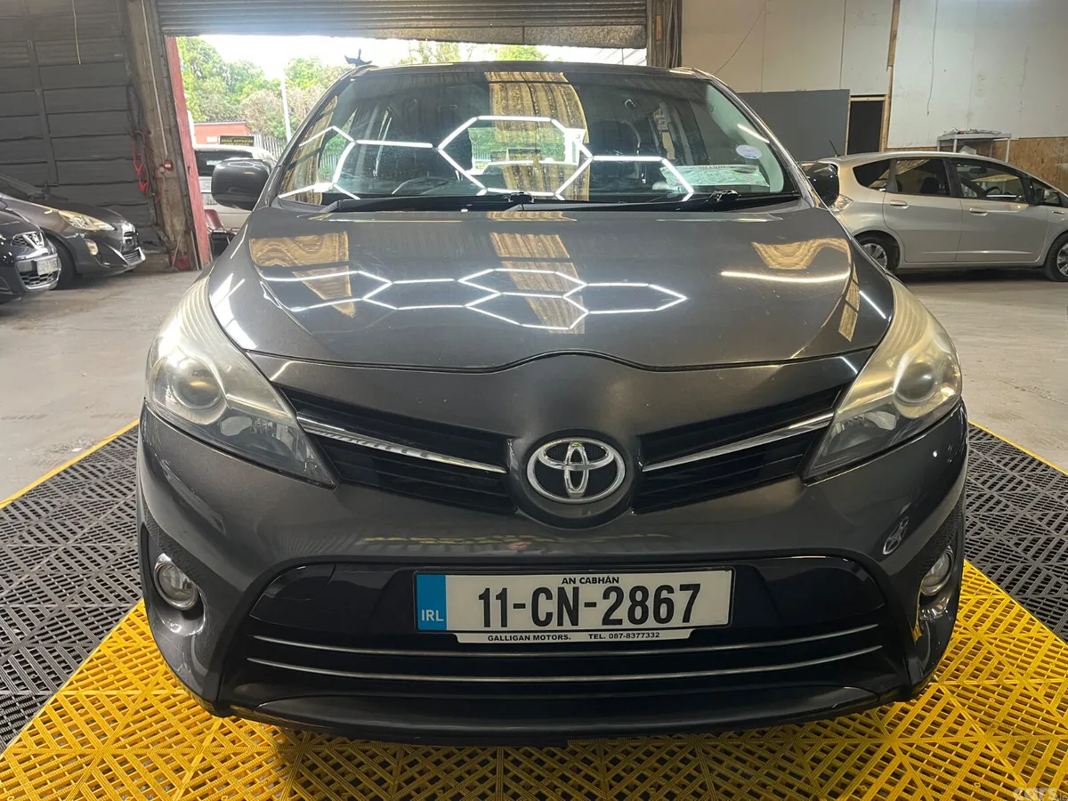 Toyota Verso MPV, Diesel, 2011, Grey