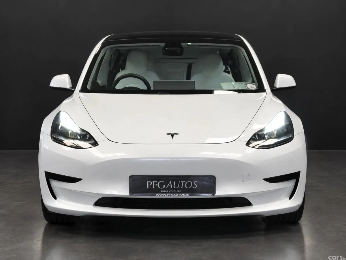 Tesla Model 3 Saloon, Electric, 2022, White