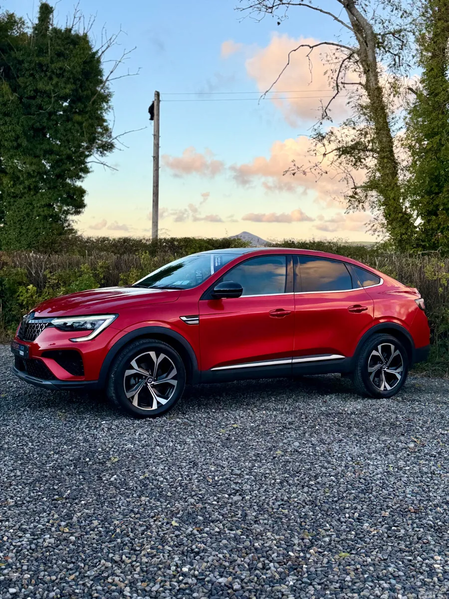 Renault Arkana Hatchback, Petrol, 2024, Red
