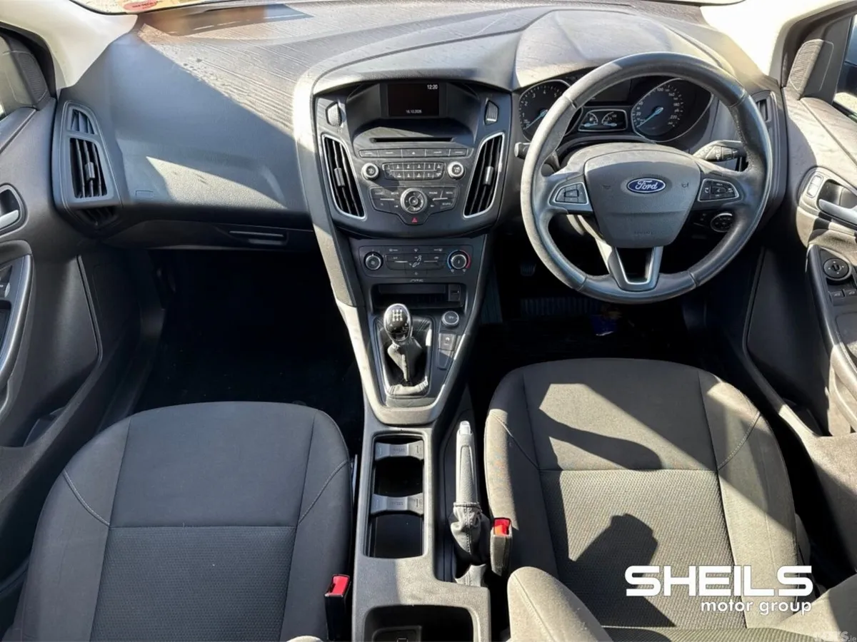 Ford Focus Hatchback, Petrol, 2017, Grey