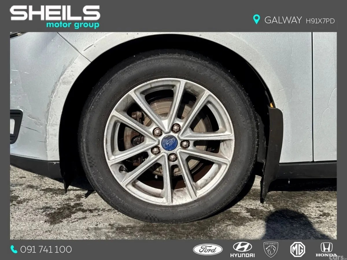 Ford Focus Hatchback, Petrol, 2017, Grey
