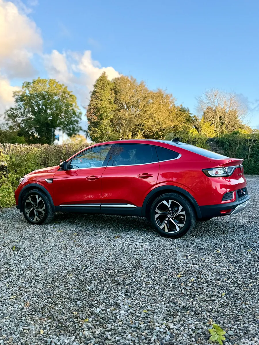 Renault Arkana Hatchback, Petrol, 2024, Red