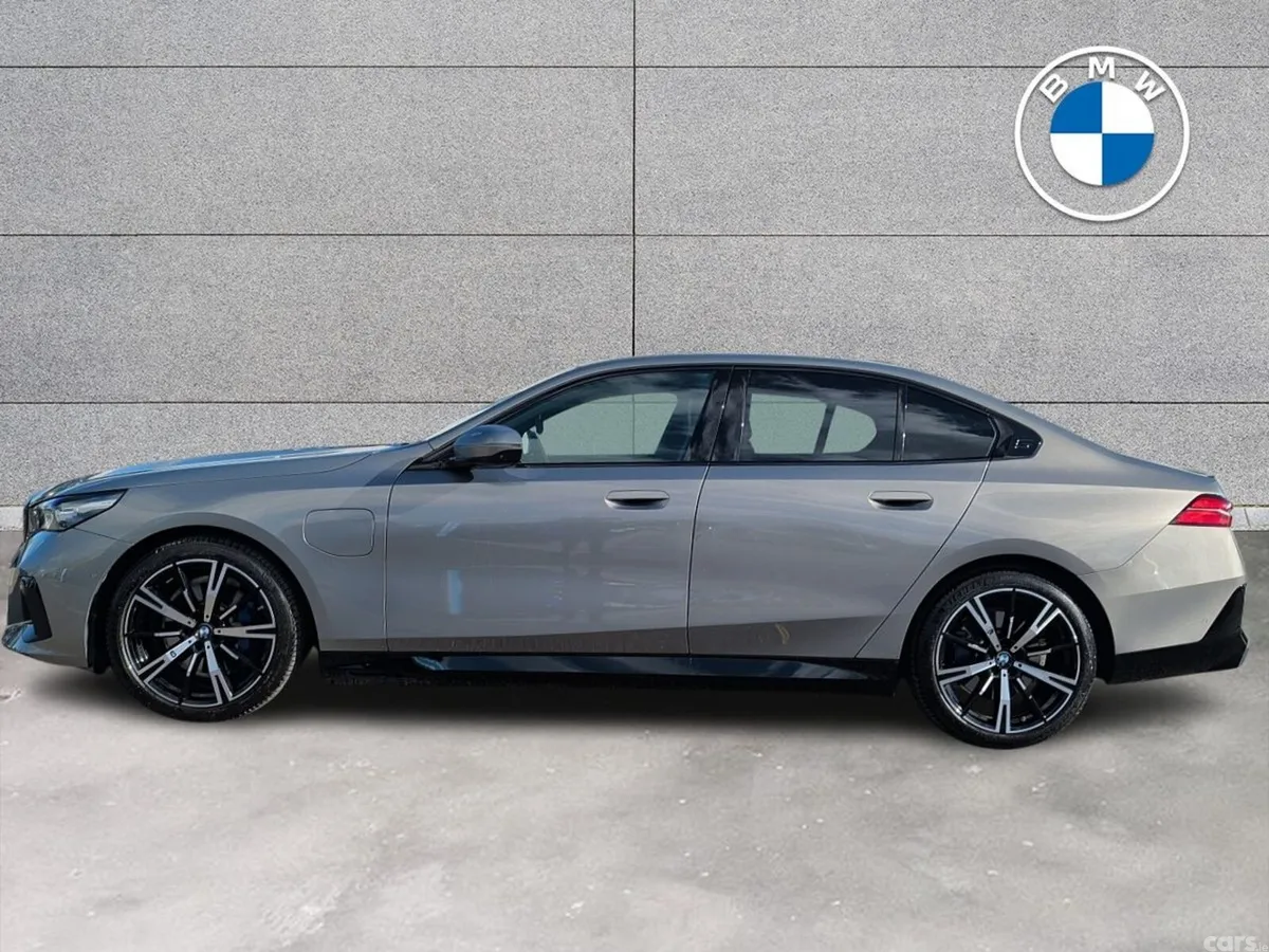 BMW 5-Series Saloon, Petrol Plug-in Hybrid, 2026, Grey