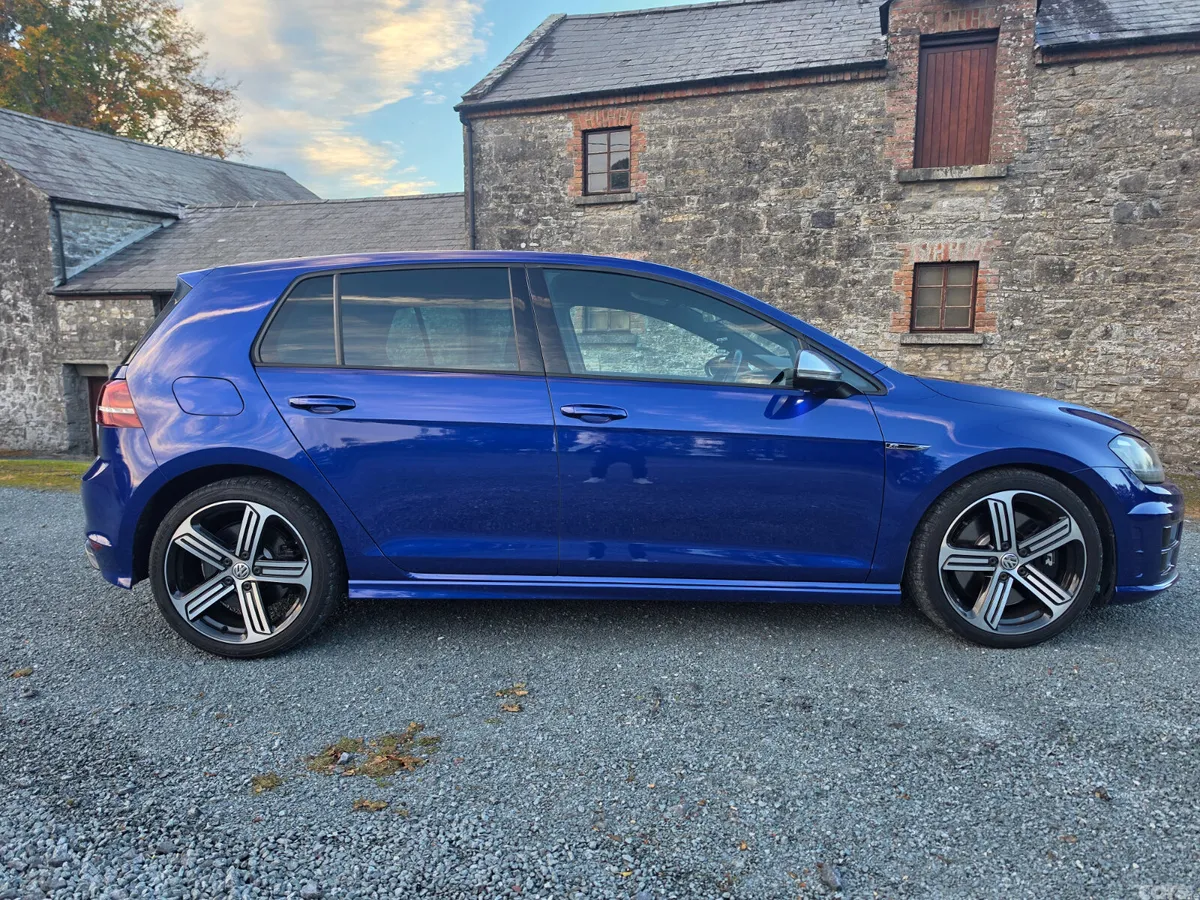Volkswagen Golf Hatchback, Petrol, 2017, Blue