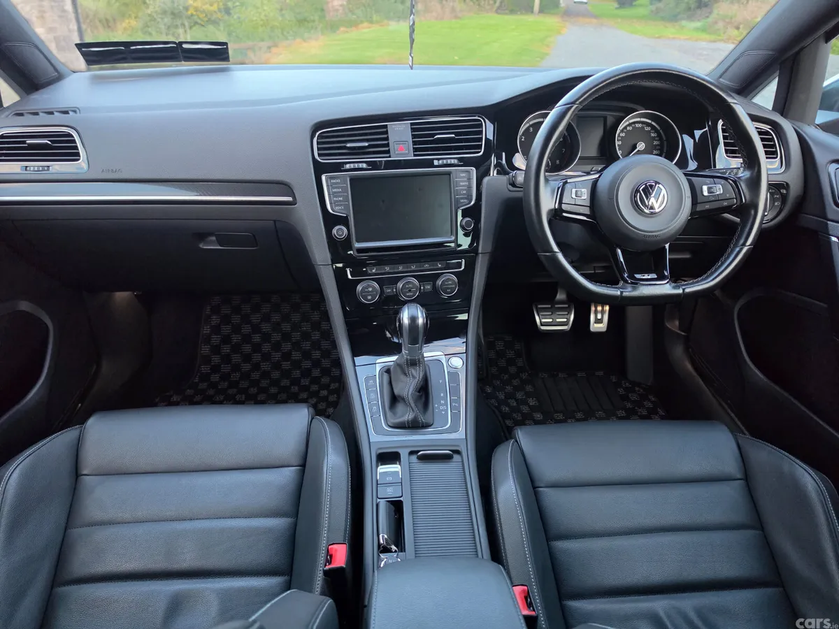 Volkswagen Golf Hatchback, Petrol, 2017, Blue