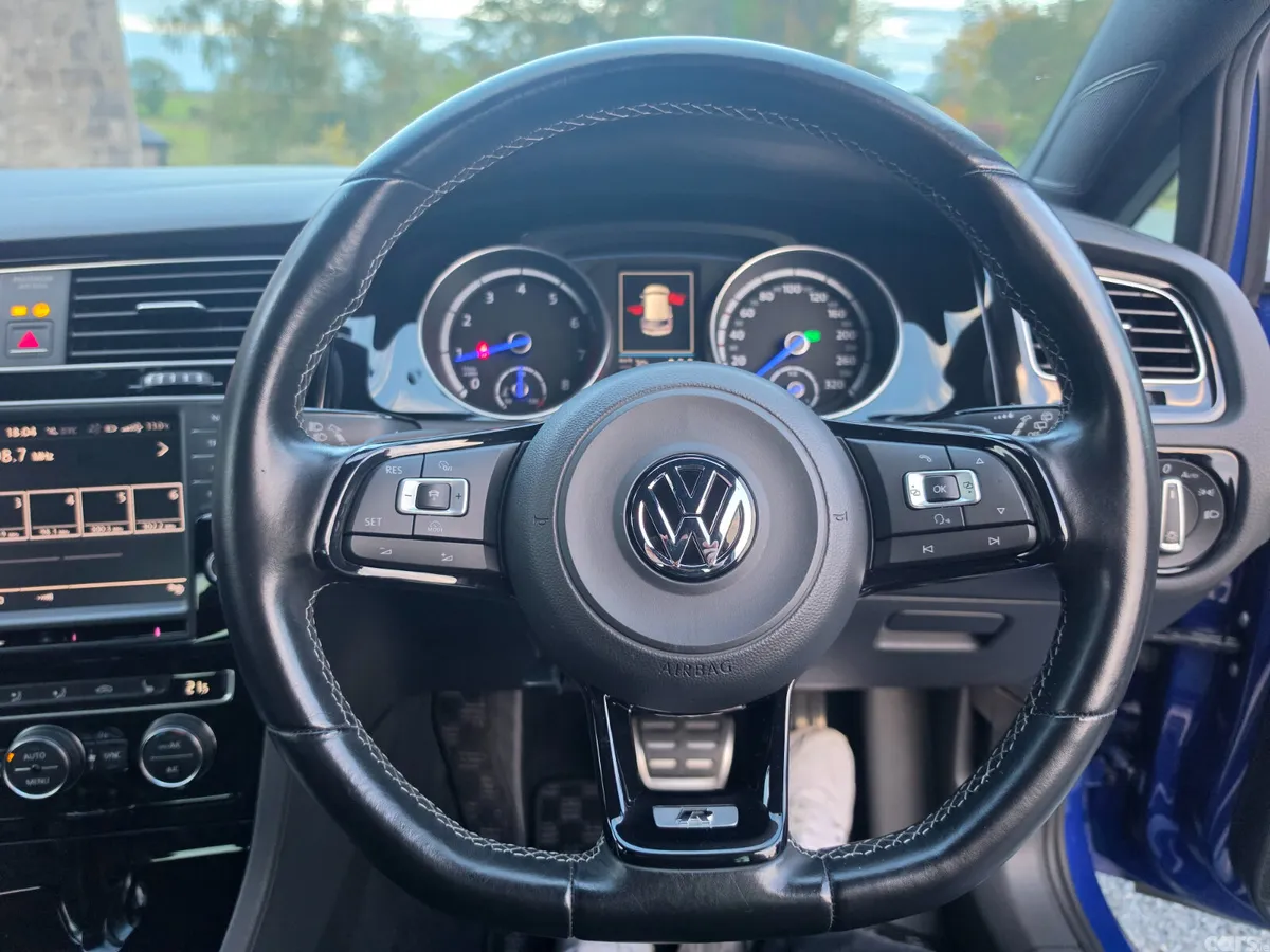 Volkswagen Golf Hatchback, Petrol, 2017, Blue