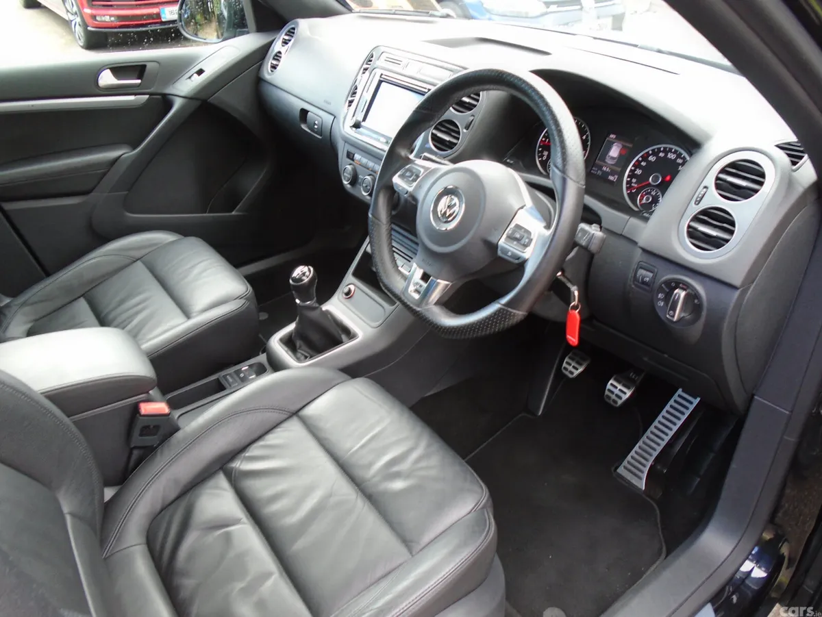 Volkswagen Tiguan SUV, Diesel, 2015, Black