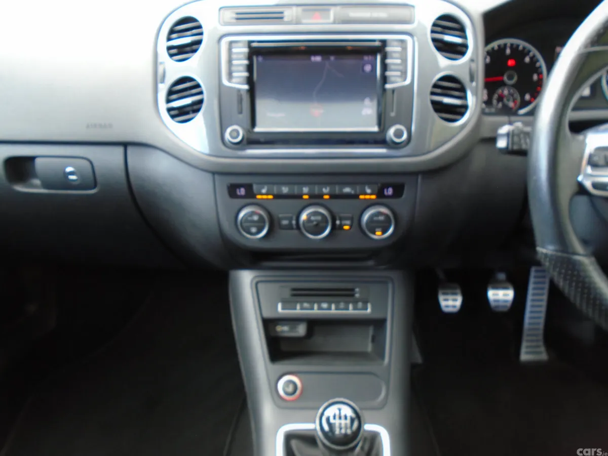 Volkswagen Tiguan SUV, Diesel, 2015, Black