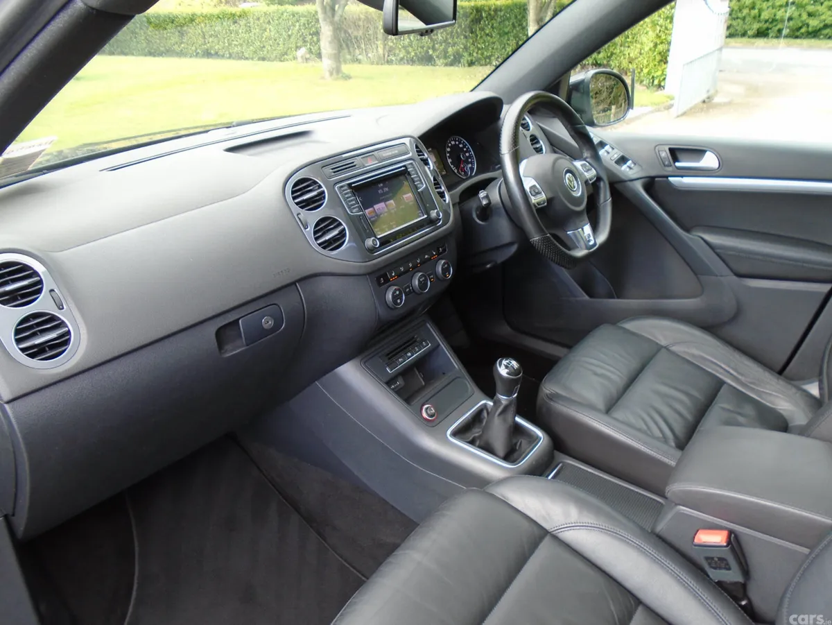 Volkswagen Tiguan SUV, Diesel, 2015, Black