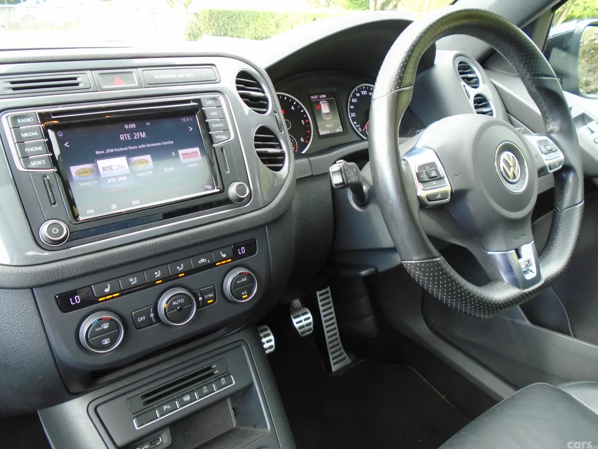 Volkswagen Tiguan SUV, Diesel, 2015, Black