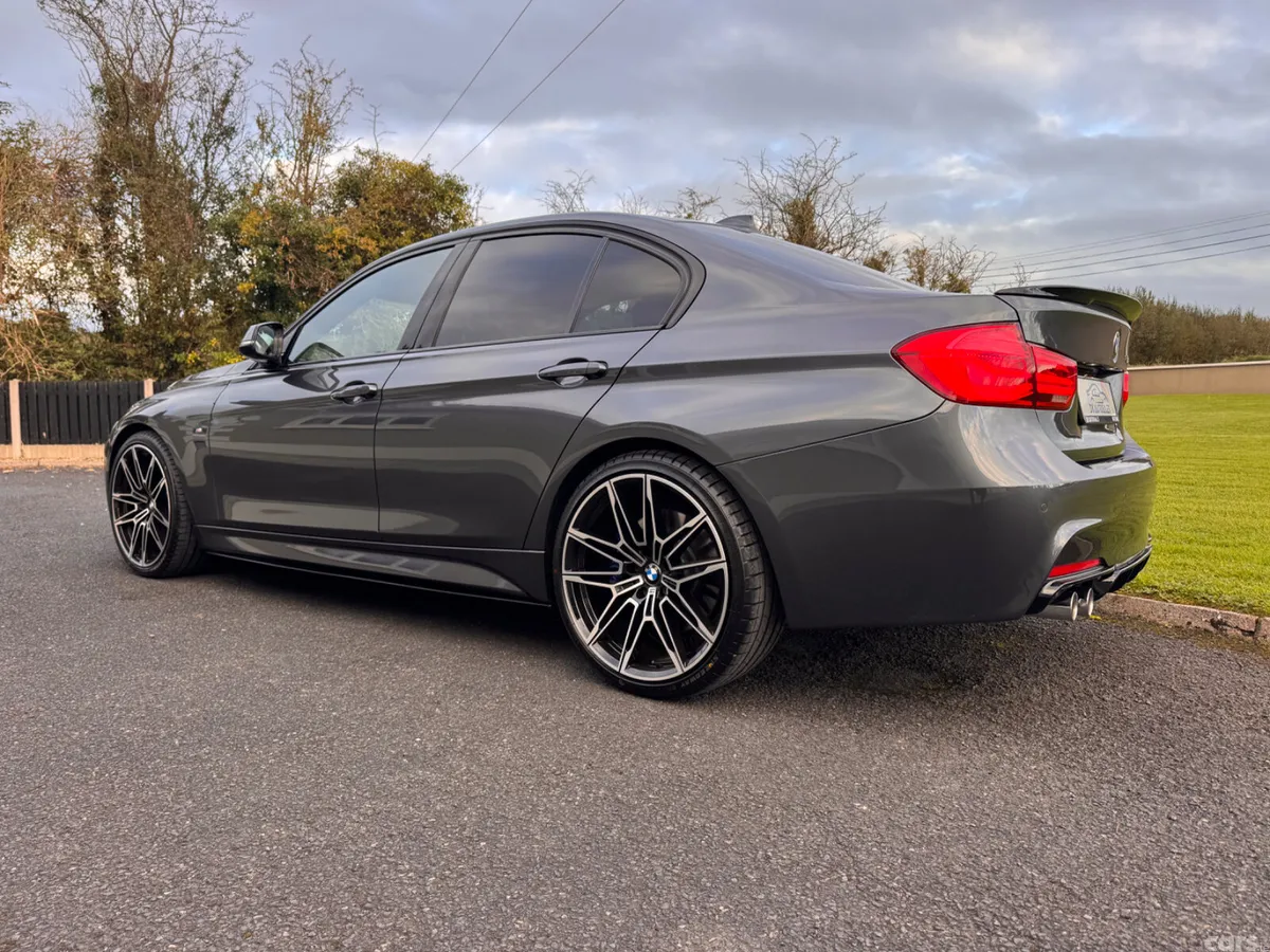 BMW 3-Series Saloon, Diesel, 2017, Grey