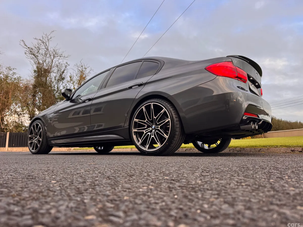 BMW 3-Series Saloon, Diesel, 2017, Grey