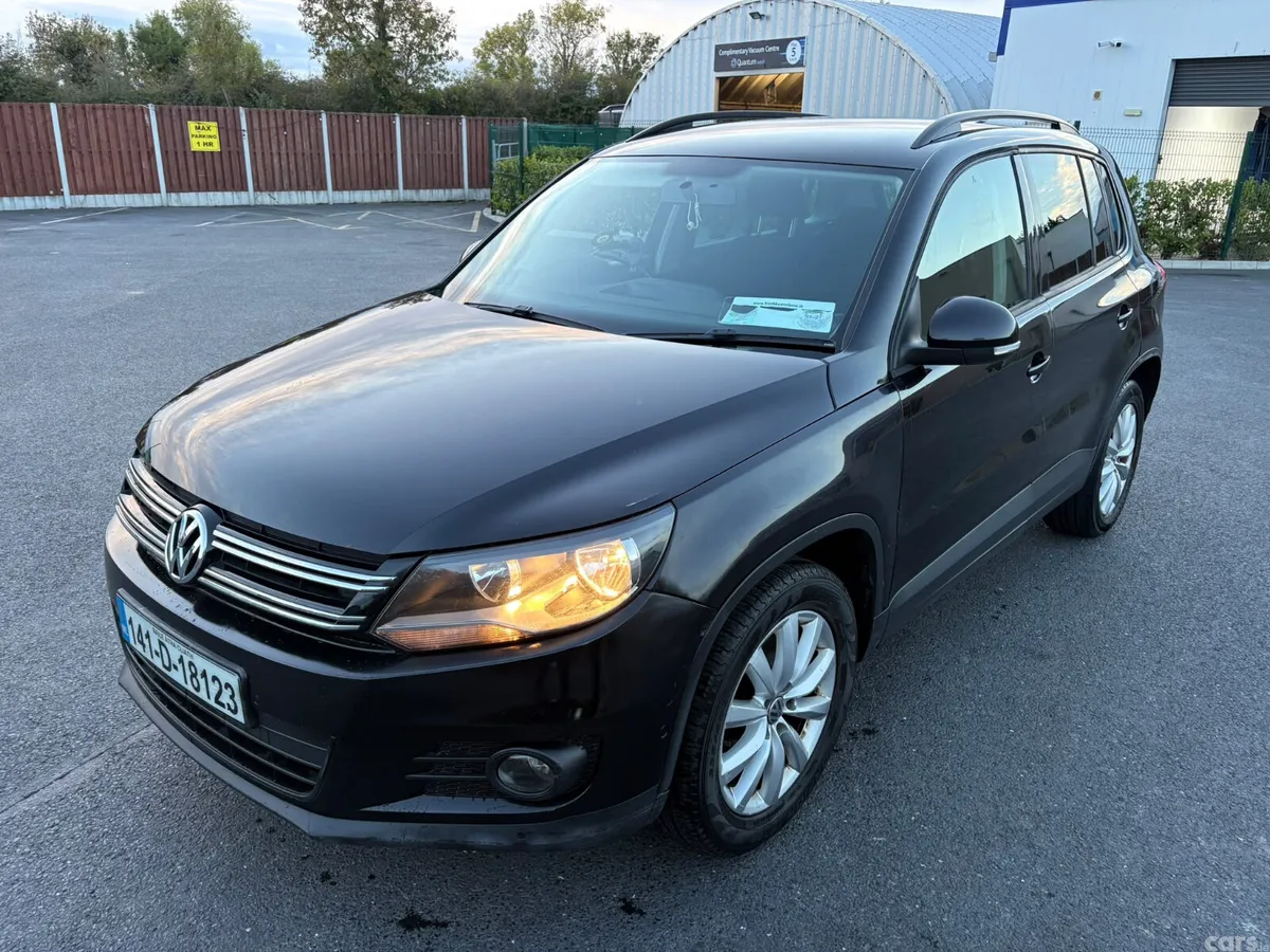 Volkswagen Tiguan SUV, Diesel, 2014, Black