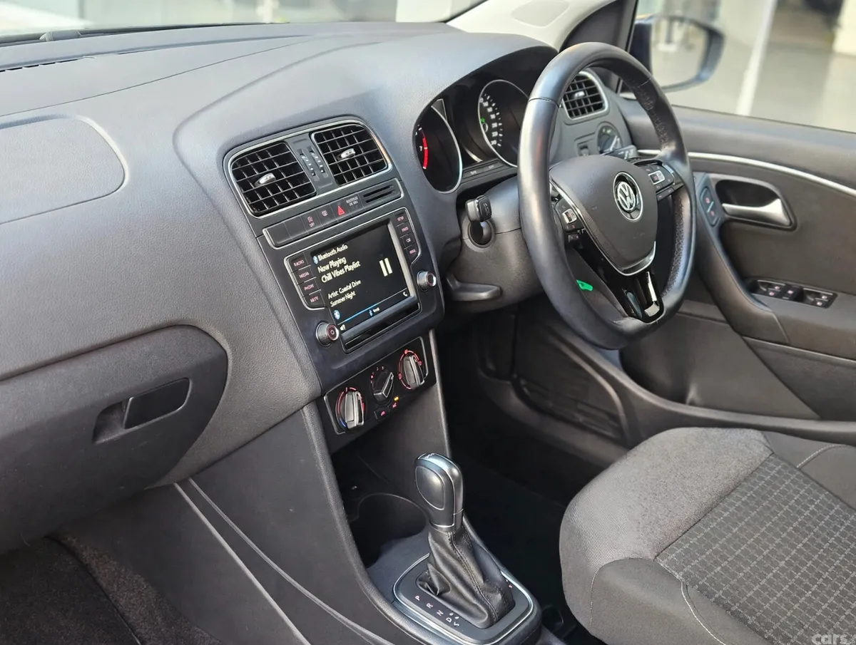 Volkswagen Polo Hatchback, Petrol, 2015, Black
