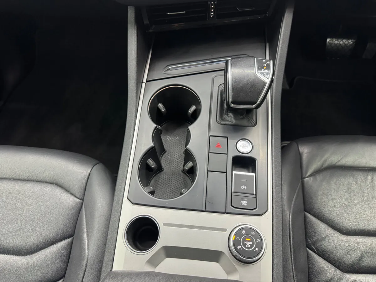 Volkswagen Touareg SUV, Diesel, 2019, White