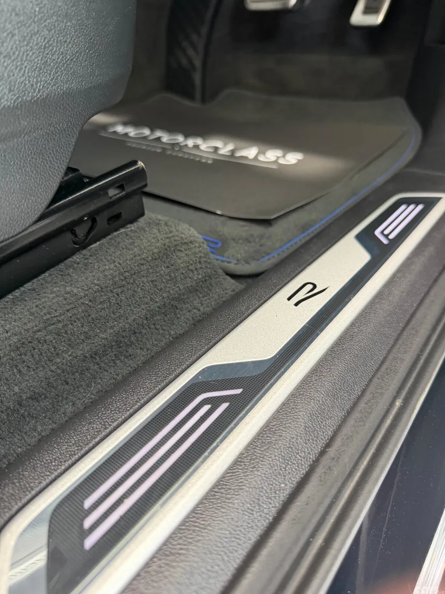 Volkswagen Touareg SUV, Petrol Plug-in Hybrid, 2023, Grey