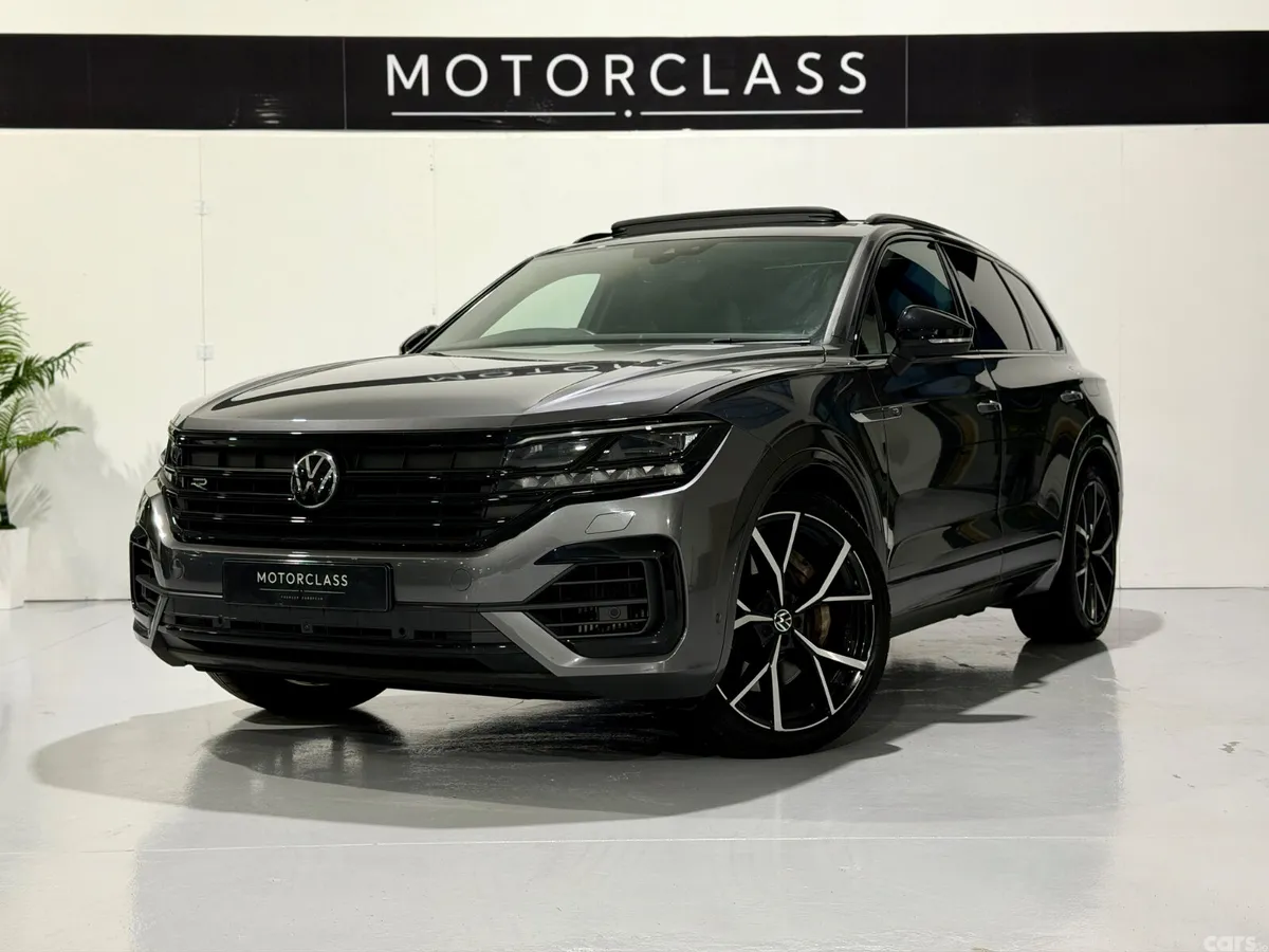 Volkswagen Touareg SUV, Petrol Plug-in Hybrid, 2023, Grey