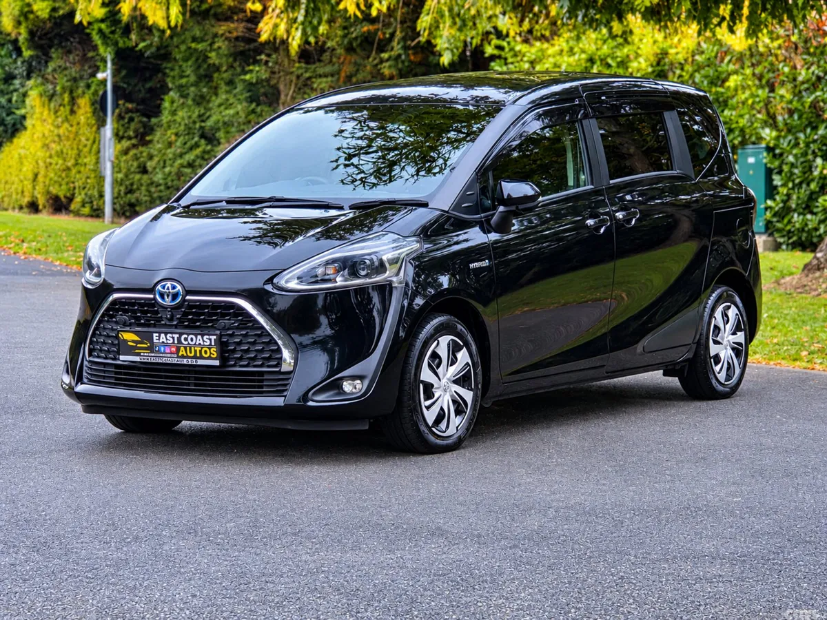 Toyota Sienta MPV, Petrol Hybrid, 2018, Black