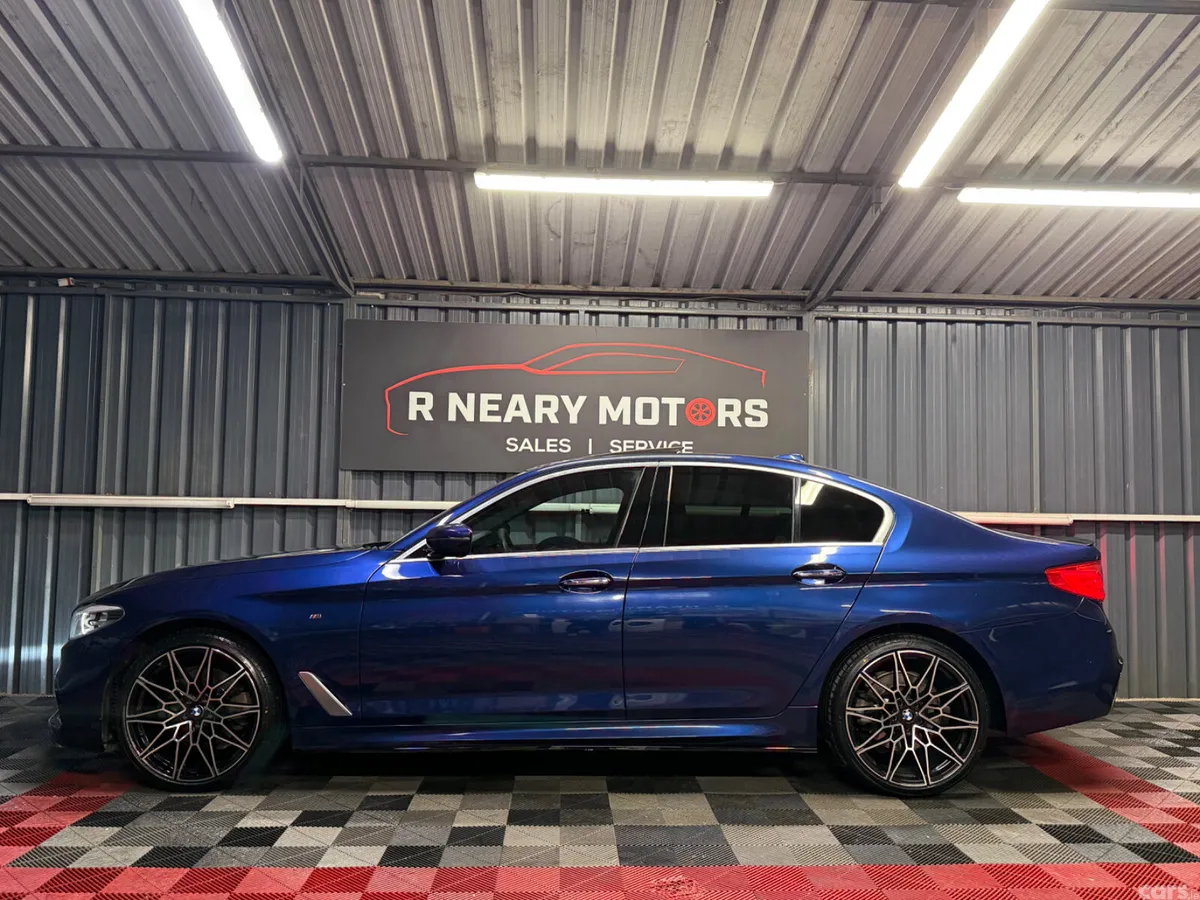 BMW 5-Series Saloon, Diesel, 2017, Blue