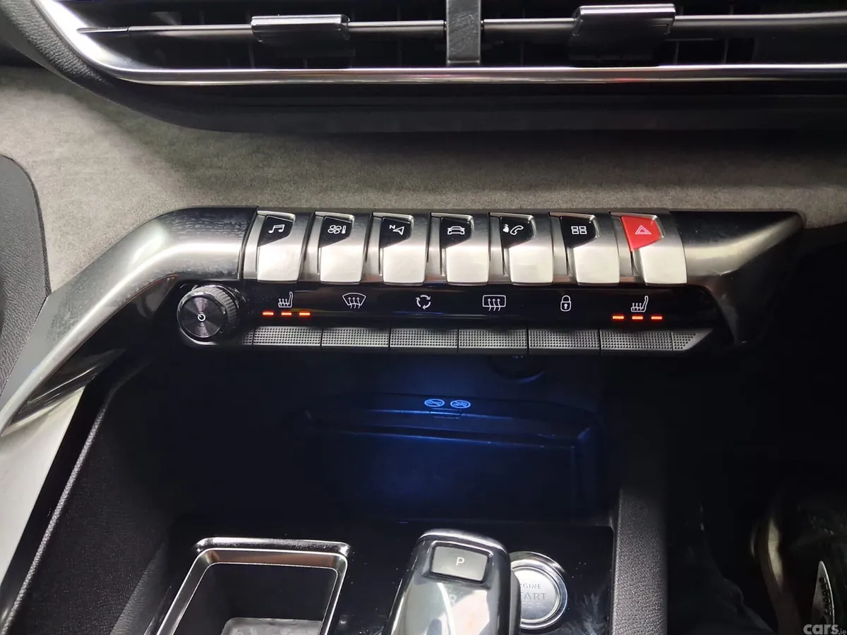 Peugeot 5008 SUV, Diesel, 2021, Blue