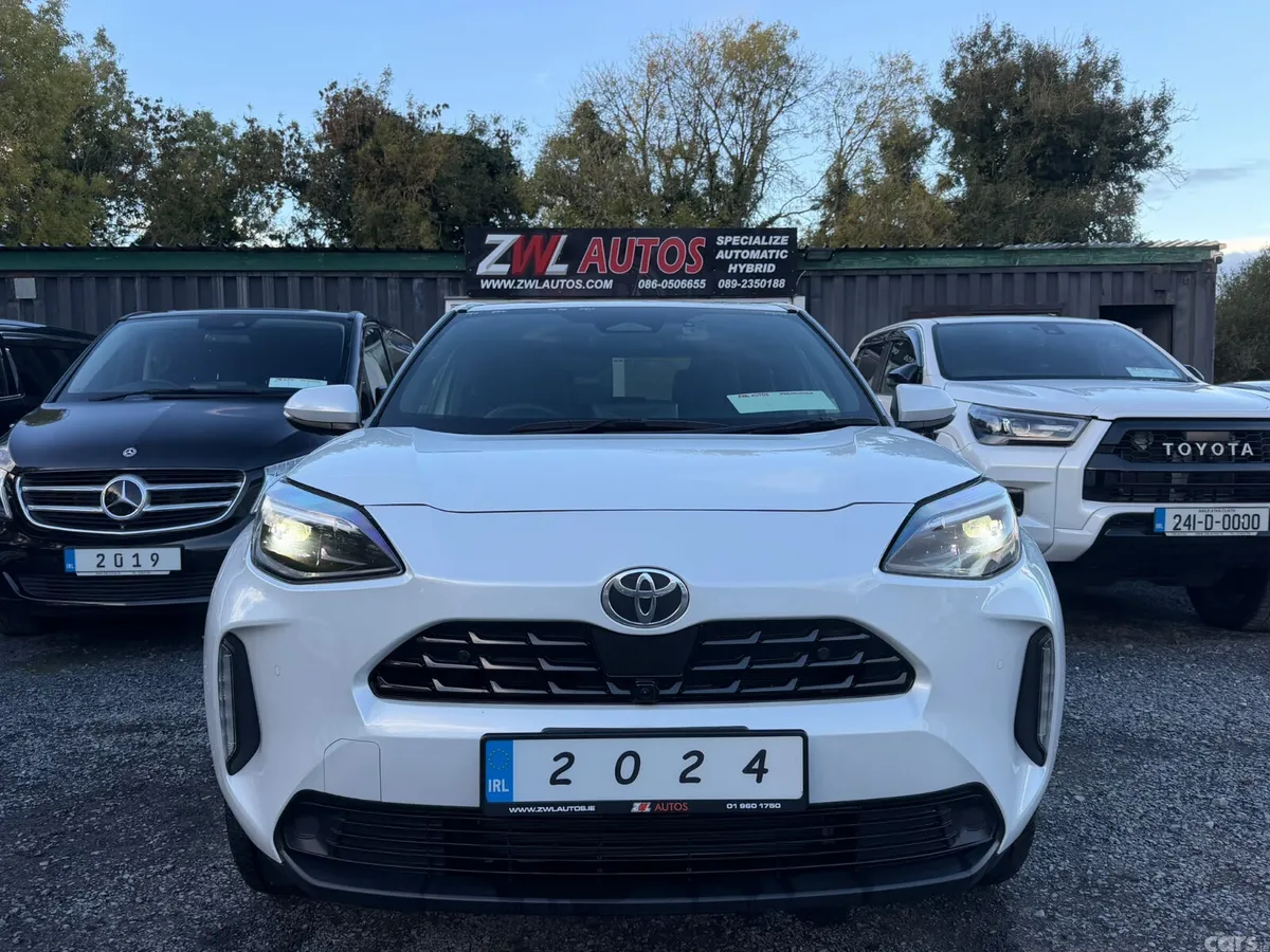 Toyota Yaris Cross MPV, Petrol Hybrid, 2024, White