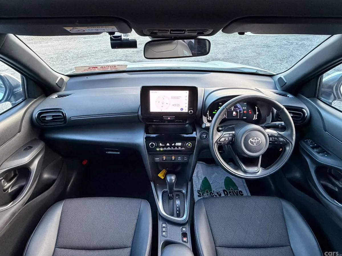 Toyota Yaris Cross MPV, Petrol Hybrid, 2024, White