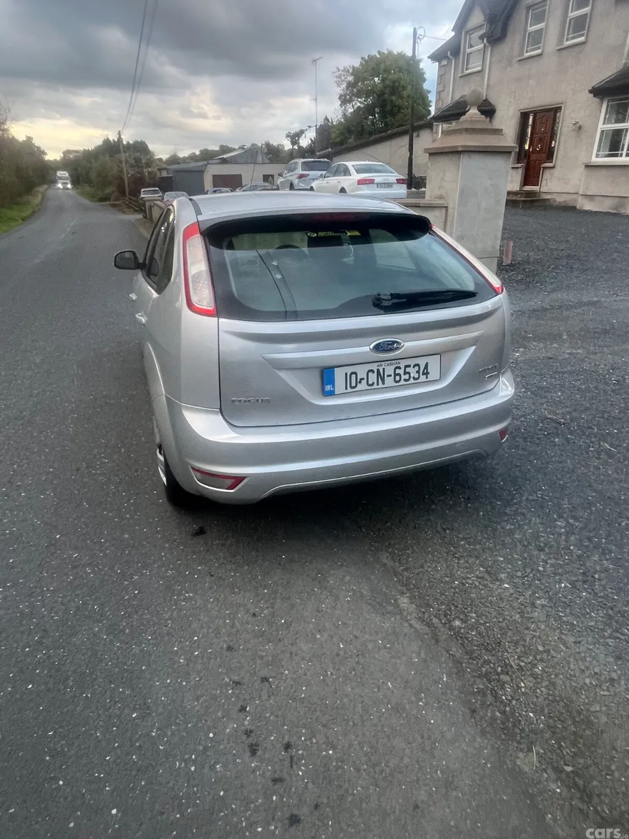 Ford Focus Hatchback, Diesel, 2010, Silver