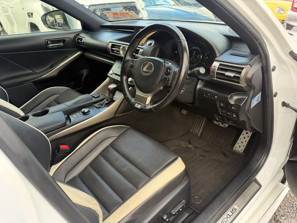 Lexus IS Saloon, Petrol Hybrid, 2016, White