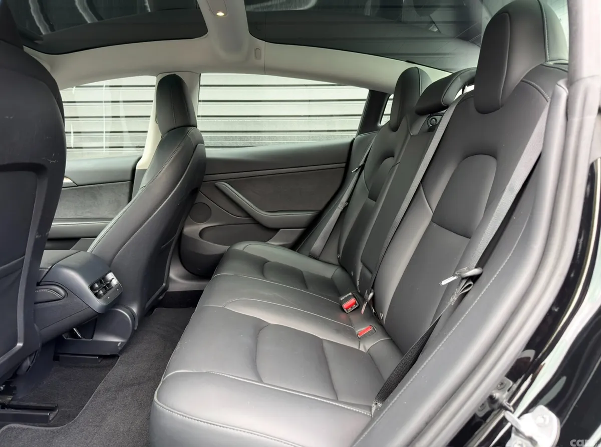Tesla Model 3 Saloon, Electric, 2020, Black