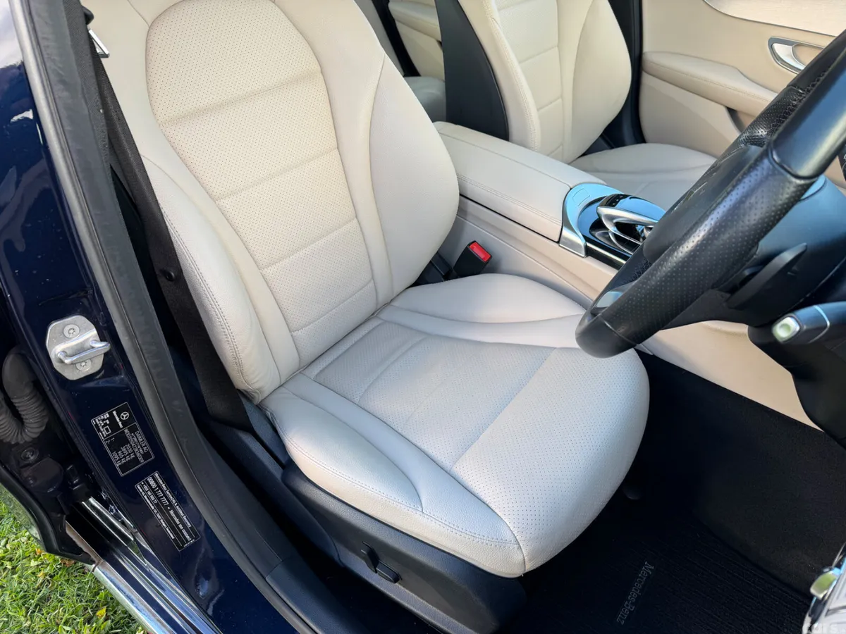 Mercedes-Benz C-Class Saloon, Petrol, 2018, Blue