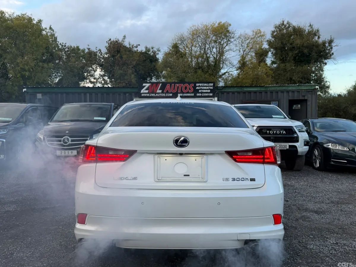 Lexus IS Saloon, Petrol Hybrid, 2014, White