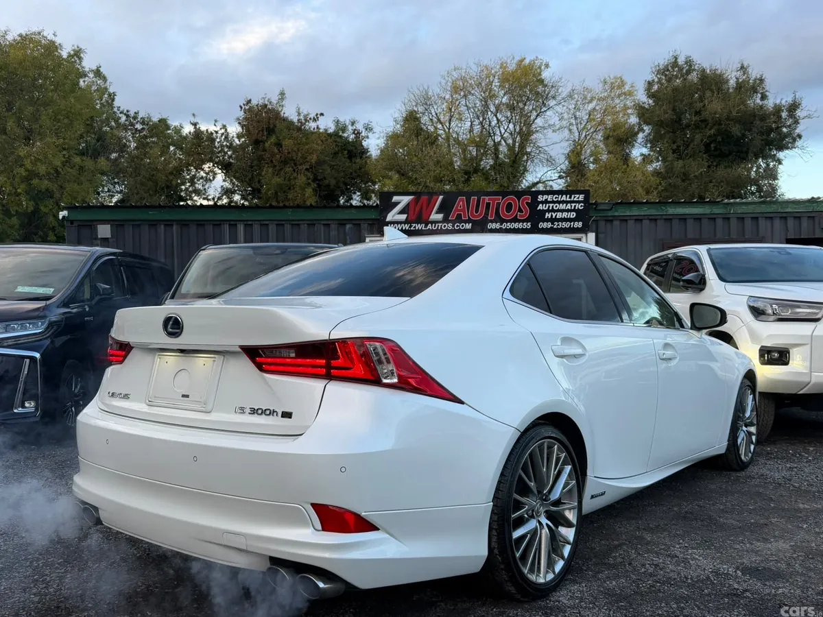 Lexus IS Saloon, Petrol Hybrid, 2014, White