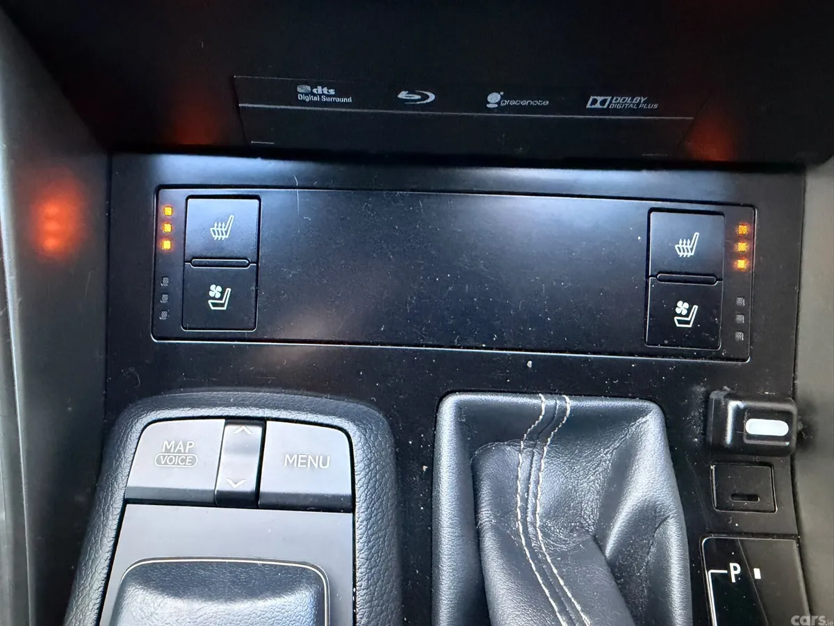 Lexus IS Saloon, Petrol Hybrid, 2014, White