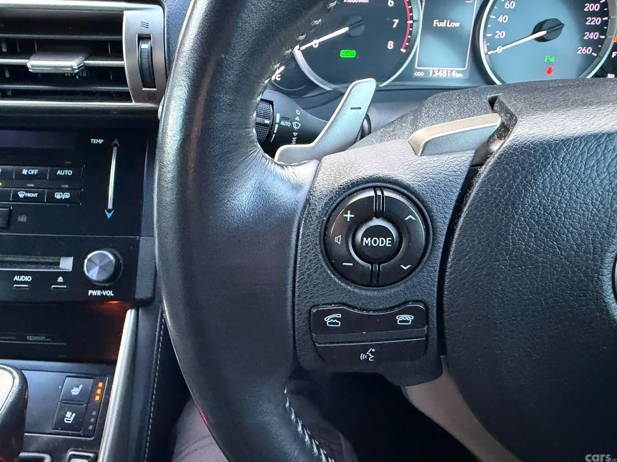 Lexus IS Saloon, Petrol Hybrid, 2014, White