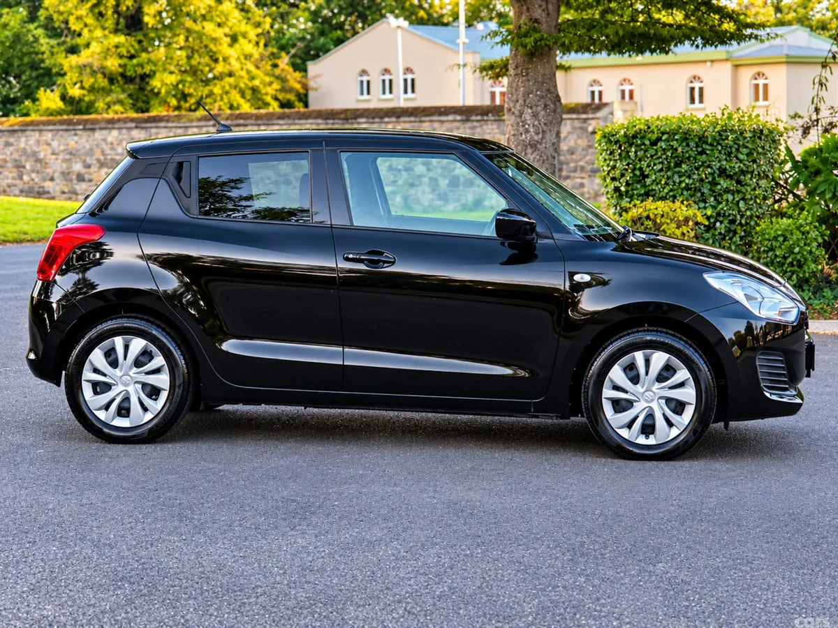 Suzuki Swift Hatchback, Petrol, 2023, Black