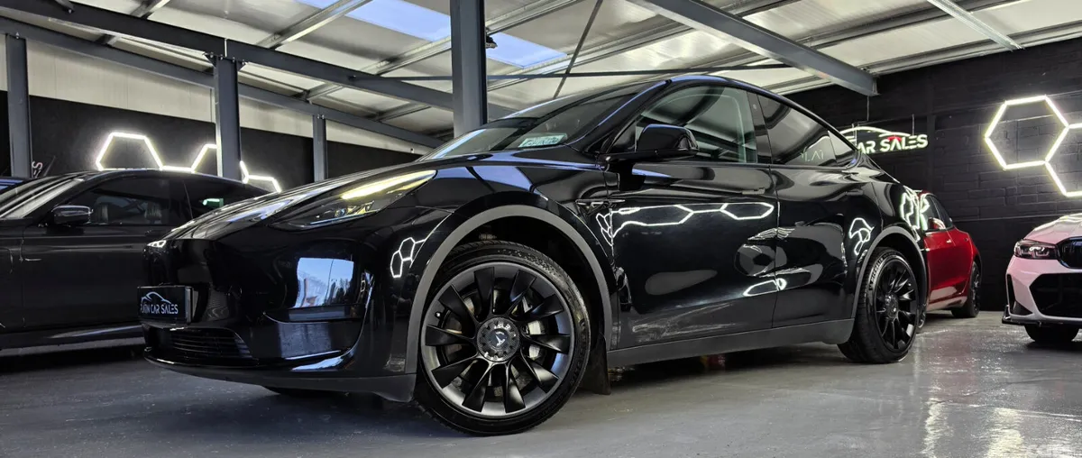 Tesla Model Y MPV, Electric, 2023, Black